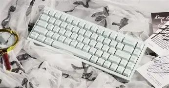 Is the Razer Kiyo V2 better than the Keychron Q16 He 8K? We Tested Both